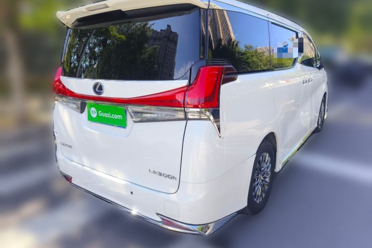 Used Lexus LM 2020 300h Seven-Seat Elegant Edition Rear Right 45 Deg