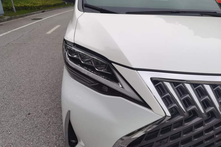 Used Lexus LM 2020 300h Seven-Seat Elegant Edition Right Front Headlight