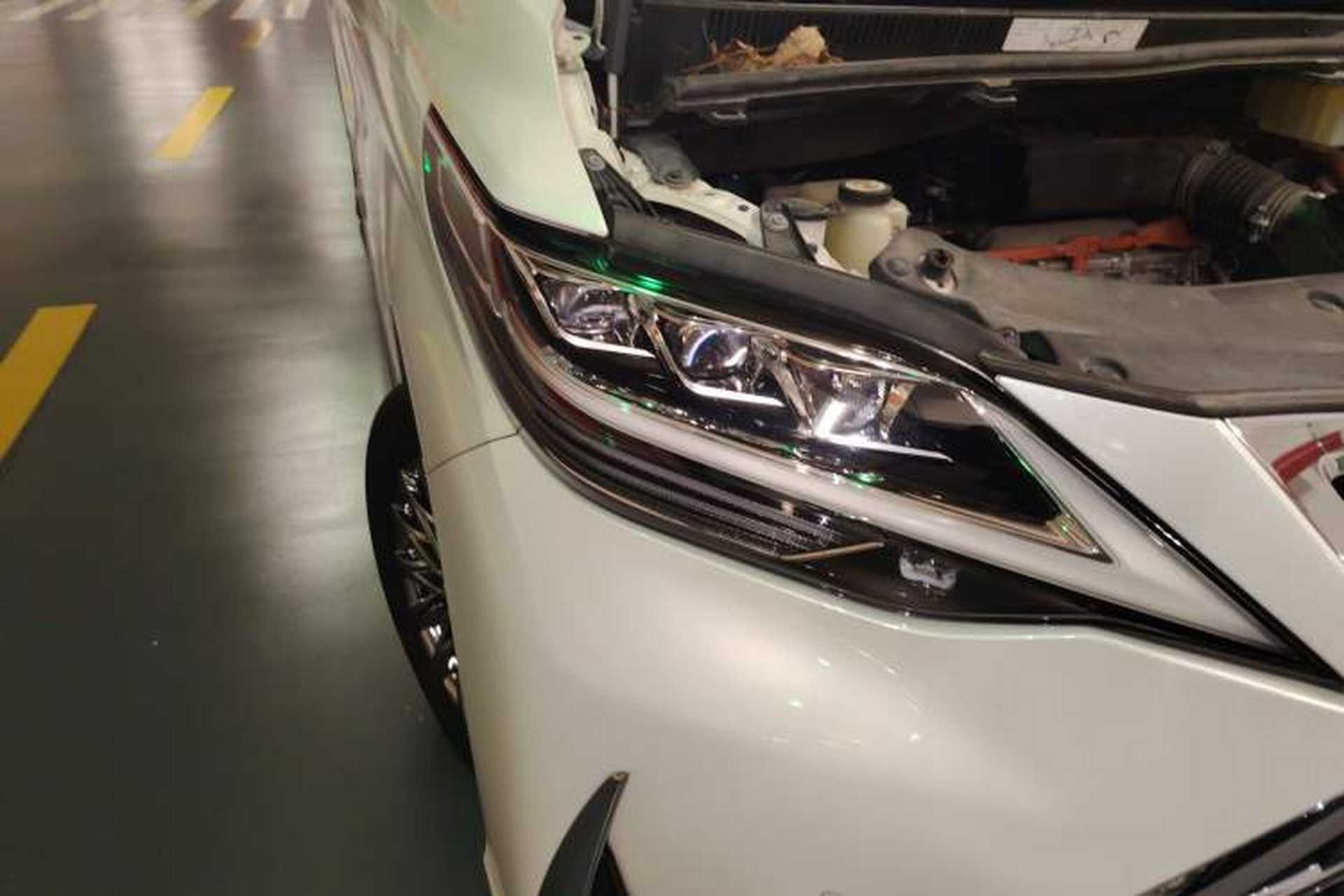 Used Lexus LM 2020 300h Four-Seat Grand Edition Right Front Headlight