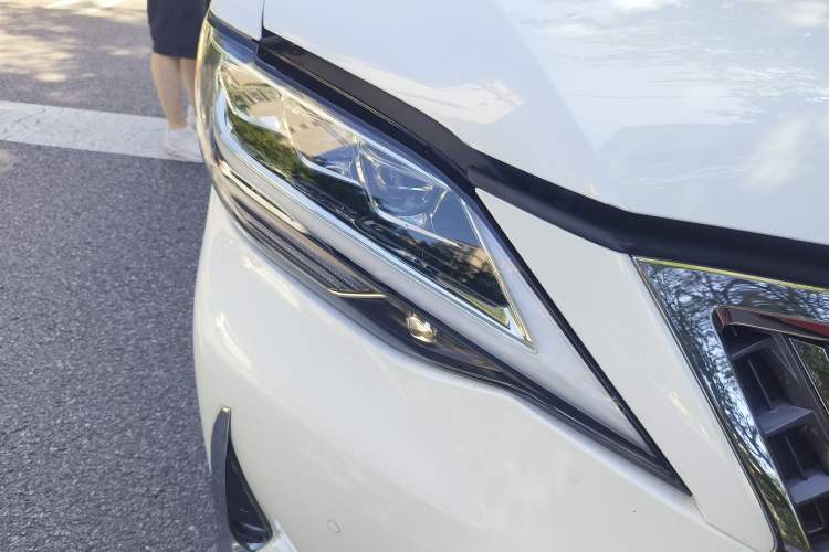 Used Lexus LM 2020 300h Seven-Seat Elegant Edition Right Front Headlight