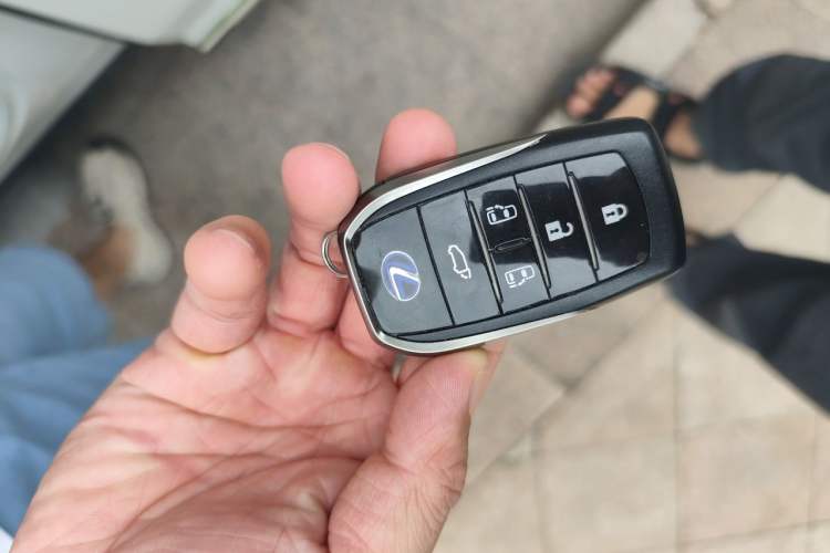 Used Lexus LM 2020 300h Four-Seat Grand Edition Vehicle Key