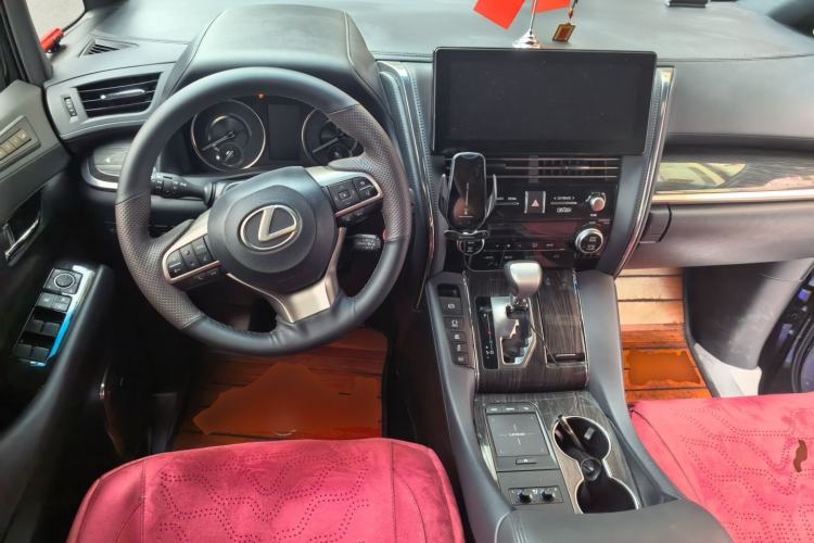 Used Lexus LM  Center Console