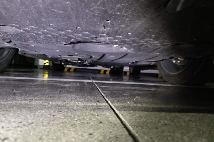 Used Lexus LM 2023 500h Six-Seater Prestige Edition Chassis Front