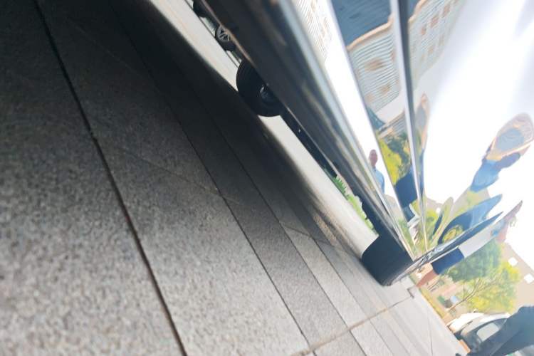 Used Lexus LM 2023 500h Six-Seater Prestige Edition Chassis Front Left