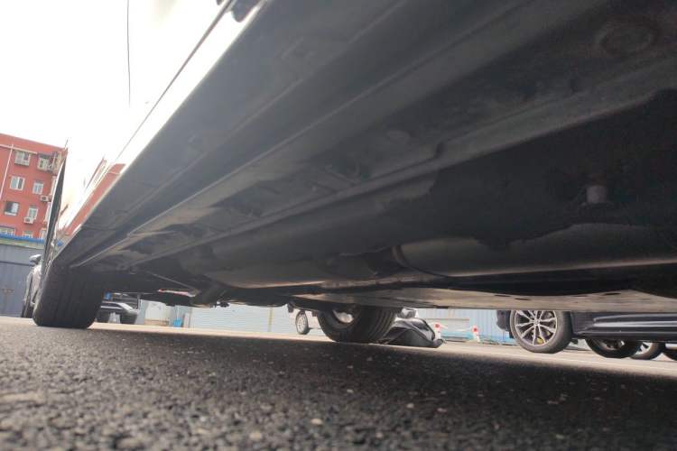 Used Lexus LM 2023 500h Six-Seater Prestige Edition Chassis Front Right