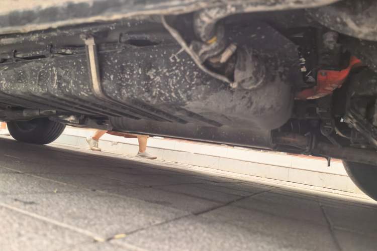 Used Lexus LM  Chassis Rear Left