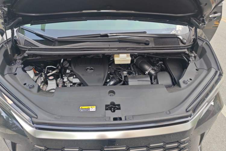 Used Lexus LM 2023 500h Six-Seater Prestige Edition Engine Bay