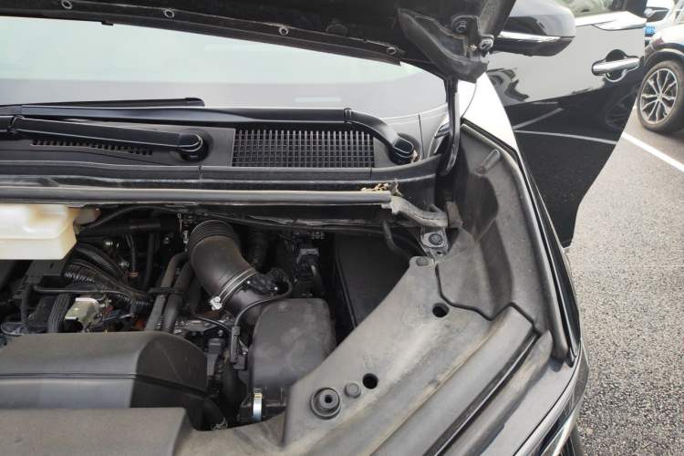 Used Lexus LM 2023 500h Six-Seater Prestige Edition Engine Bay Left