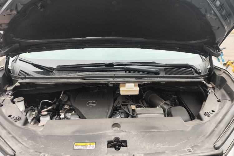 Used Lexus LM 2023 500h Six-Seater Prestige Edition Engine Bay