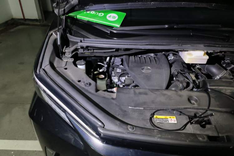 Used Lexus LM 2023 500h Six-Seater Prestige Edition Engine Bay Right