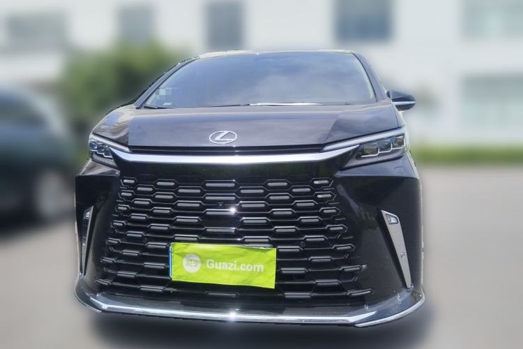 Used Lexus LM 2023 500h Six-Seater Prestige Edition Front