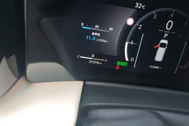 Used Lexus LM 2023 500h Six-Seater Prestige Edition Odometer Close Up