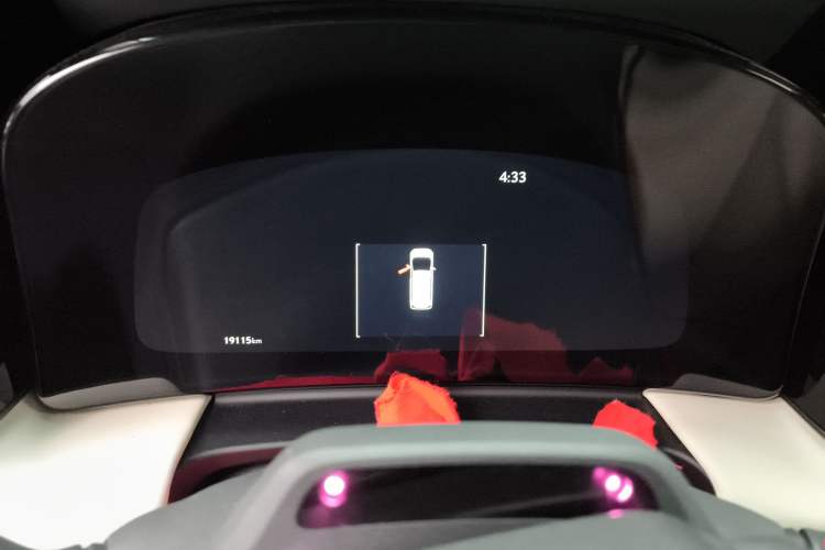 Used Lexus LM 2023 500h Six-Seater Prestige Edition Odometer Close Up