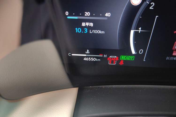 Used Lexus LM 2023 500h Six-Seater Prestige Edition Odometer Close Up