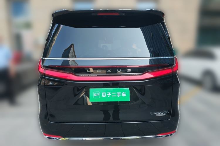 Used Lexus LM 2023 500h Six-Seater Prestige Edition Rear