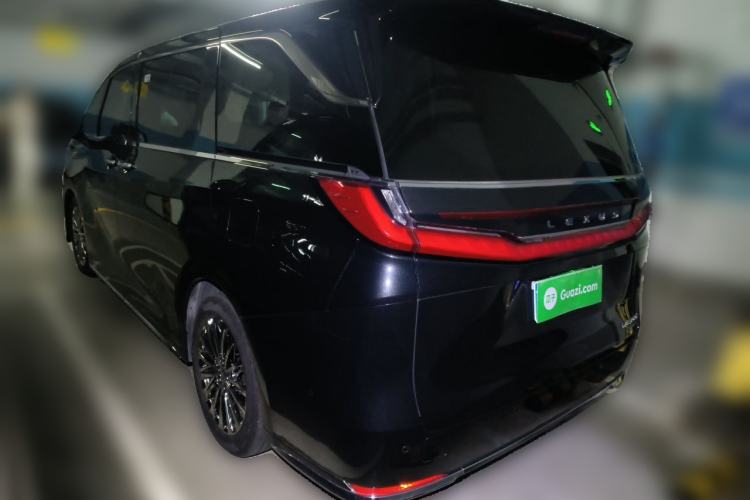 Used Lexus LM 2023 500h Six-Seater Prestige Edition Rear Left 45 Deg