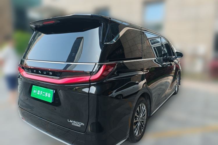 Used Lexus LM 2023 500h Six-Seater Prestige Edition Rear Right 45 Deg