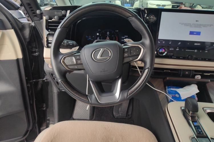 Used Lexus LM 2023 500h Six-Seater Prestige Edition Steering Wheel