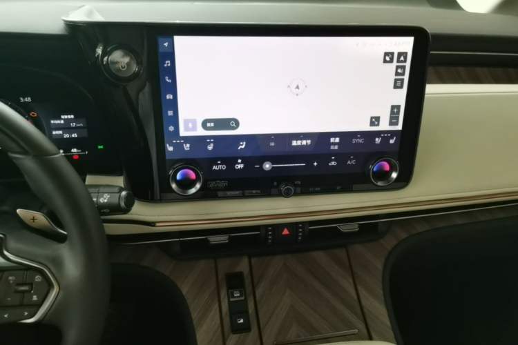 Used Lexus LM 2025 Model 500h Four-Seater Imperial Edition Audio And AC Panel