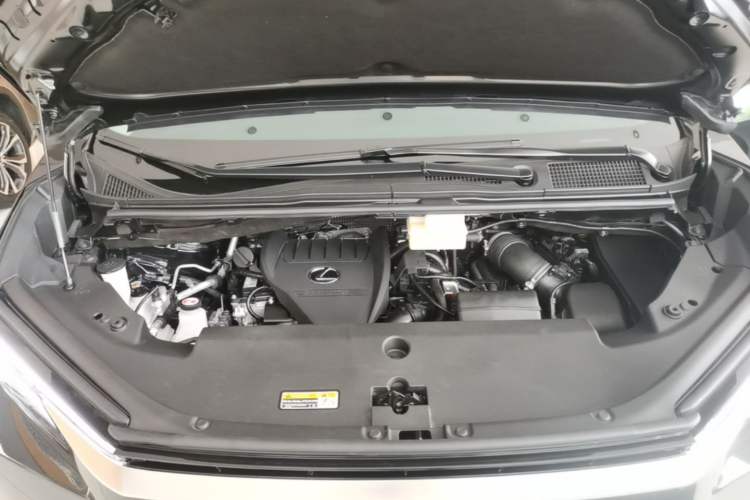 Used Lexus LM 2025 Model 500h Four-Seater Imperial Edition Engine Bay