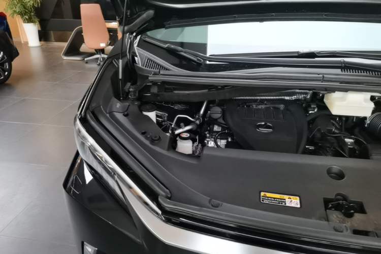 Used Lexus LM 2025 Model 500h Four-Seater Imperial Edition Engine Bay Right