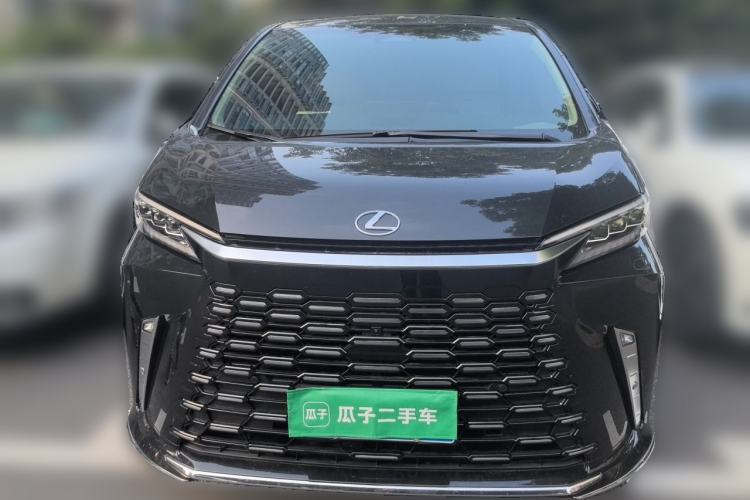 Used Lexus LM 2025 Model 500h Four-Seater Imperial Edition Front
