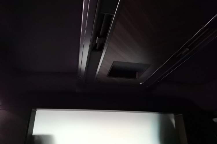 Used Lexus LM 2025 Model 500h Four-Seater Imperial Edition Headliner