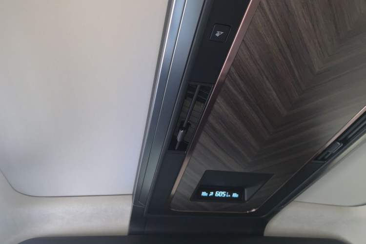 Used Lexus LM 2025 Model 500h Four-Seater Imperial Edition Headliner