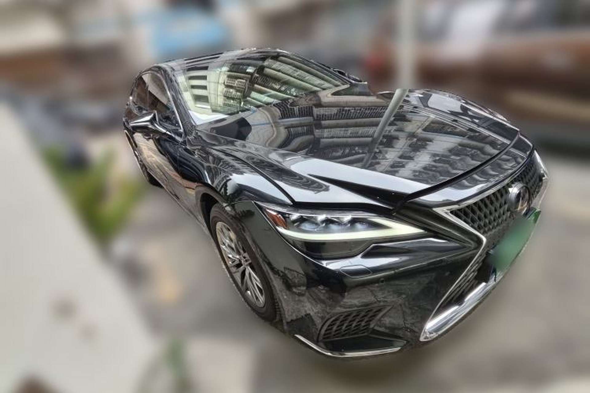 Used Lexus LS 2021 500h Luxury Edition Front Right 45 Deg