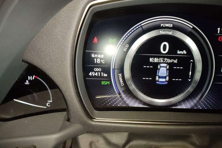 Used Lexus LS 2020 500h Excellence Edition China VI standard Odometer Close Up