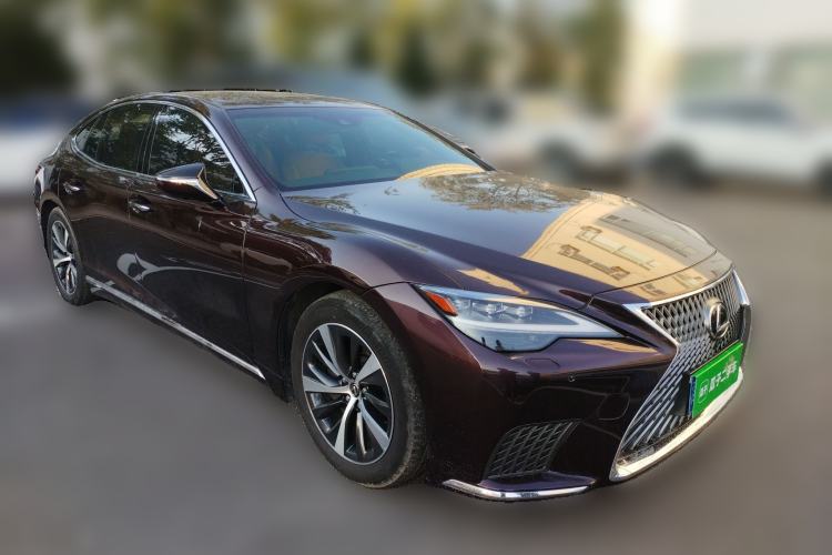 Used Lexus LS 2023 500h Excellence Edition Front Right 45 Deg
