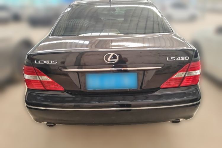 Used Lexus LS 2004 430 Rear