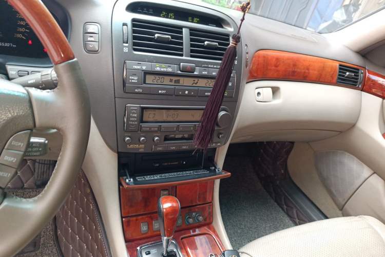 Used Lexus LS 2004 430 Audio And AC Panel