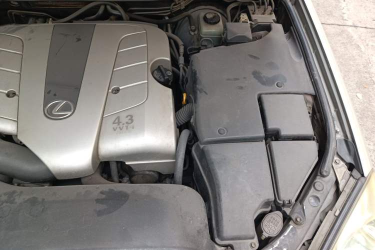Used Lexus LS 2004 430 Engine Bay Left