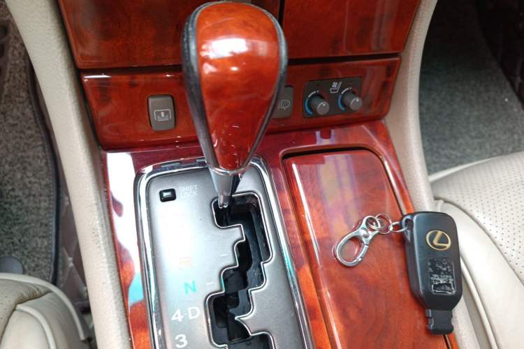 Used Lexus LS 2004 430 Gear Lever