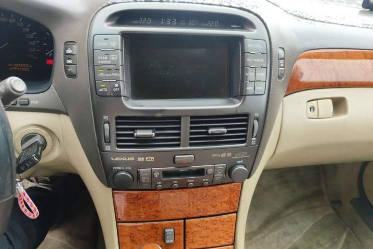 Used Lexus LS 2005 430 Audio And AC Panel