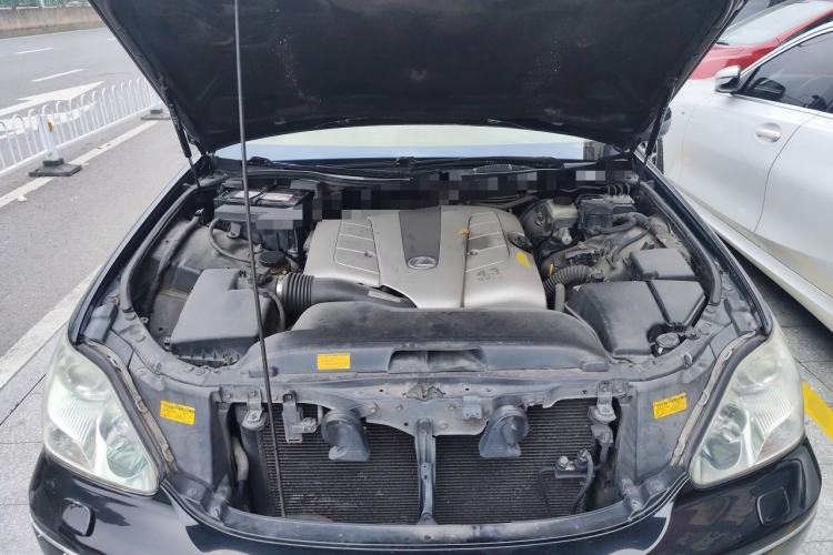 Used Lexus LS 2005 430 Engine Bay
