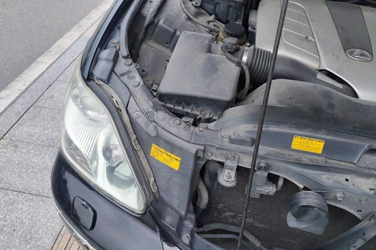Used Lexus LS 2005 430 Engine Bay Right