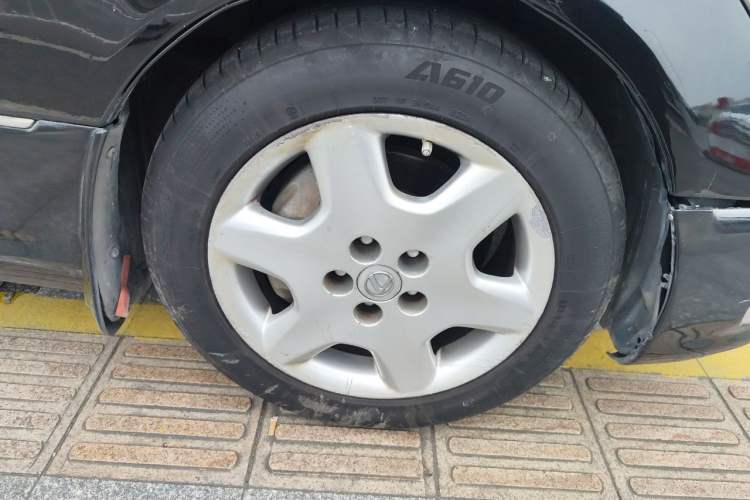 Used Lexus LS 2005 430 Right Front Wheel Hub