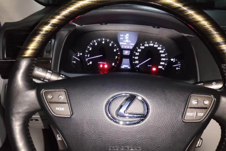 Used Lexus LS 2006 460L Prestige Edition Instrument Cluster