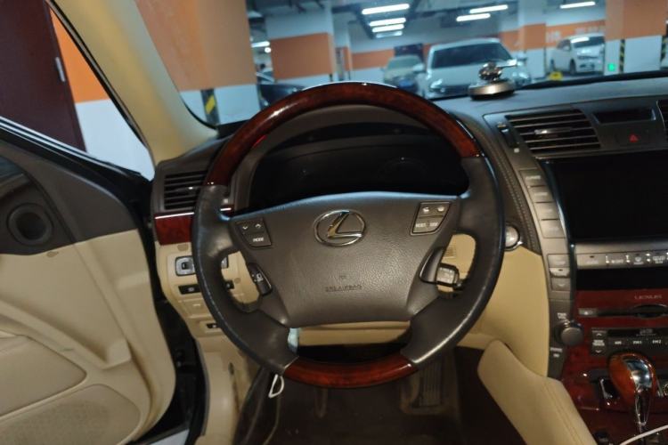 Used Lexus LS 2006 460L Prestige Edition Steering Wheel
