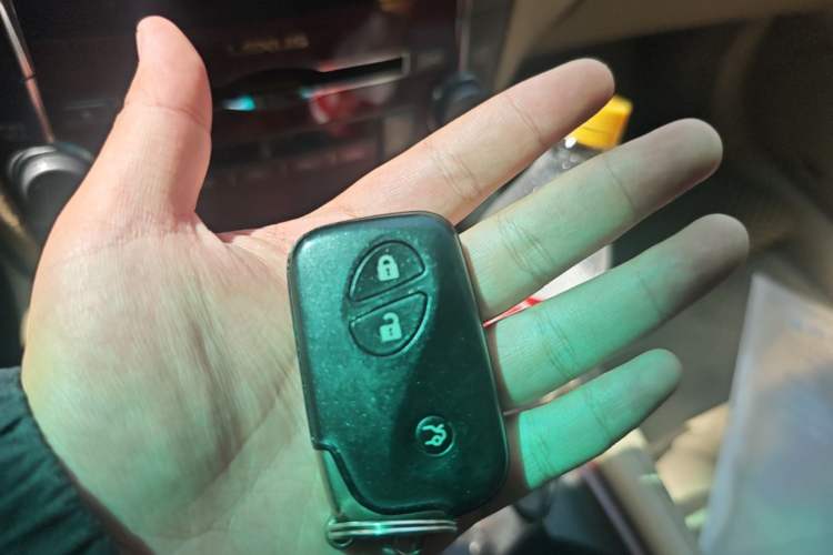 Used Lexus LS 2006 460L Prestige Edition Vehicle Key
