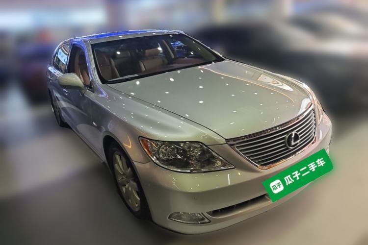 Used Lexus LS 2006 460L Front Right 45 Deg