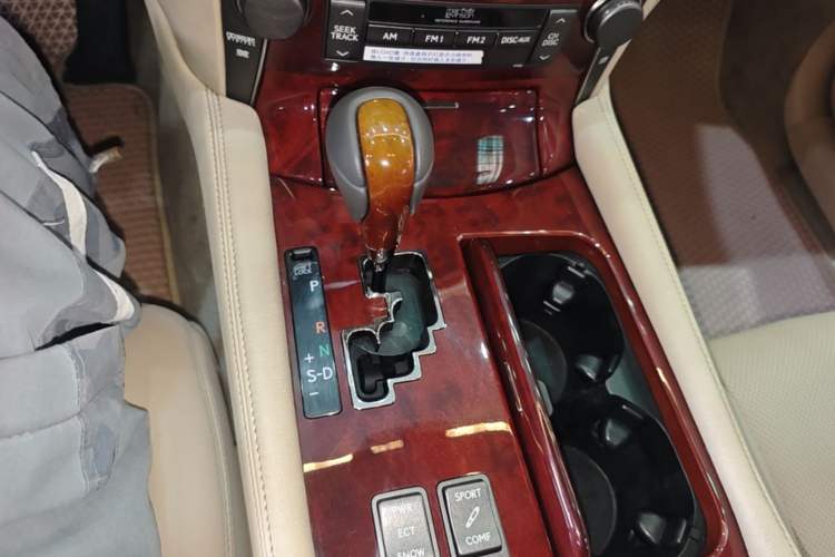 Used Lexus LS 2006 460L Gear Lever