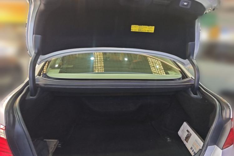 Used Lexus LS 2006 460L Trunk
