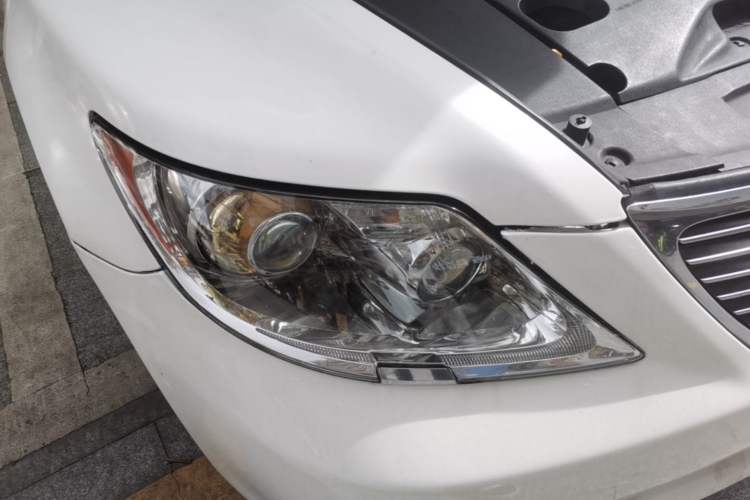 Used Lexus LS 2006 460L Right Front Headlight