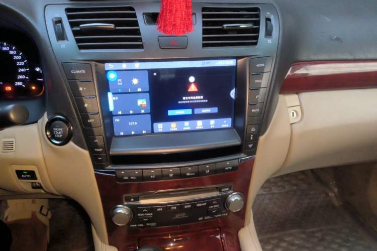Used Lexus LS 2010 460L Prestige Edition Audio And AC Panel
