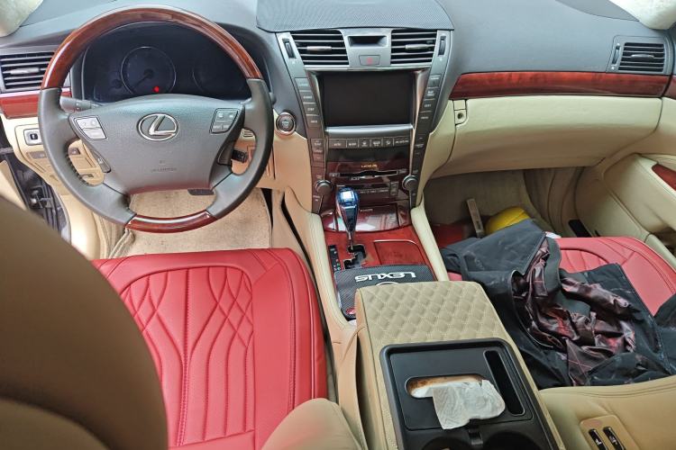 Used Lexus LS 2010 460L Luxury Edition Center Console