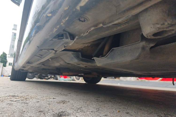 Used Lexus LS 2010 460L Chassis Rear Left