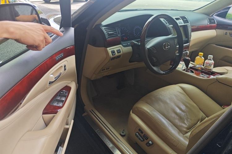 Used Lexus LS 2010 460L Driver Seat